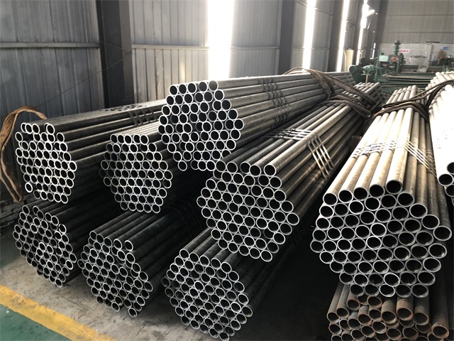 合肥小口径厚壁无缝钢管