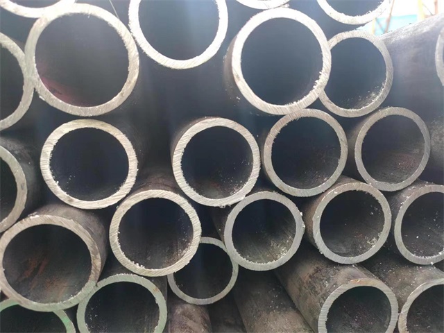 合肥10#结构用无缝钢管